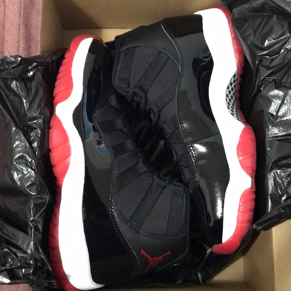 Jordan 11s